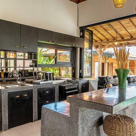 Berawa Canggu Stylish Joglo 3 Bedrooms Private Villa With Private Pool エクステリア 写真