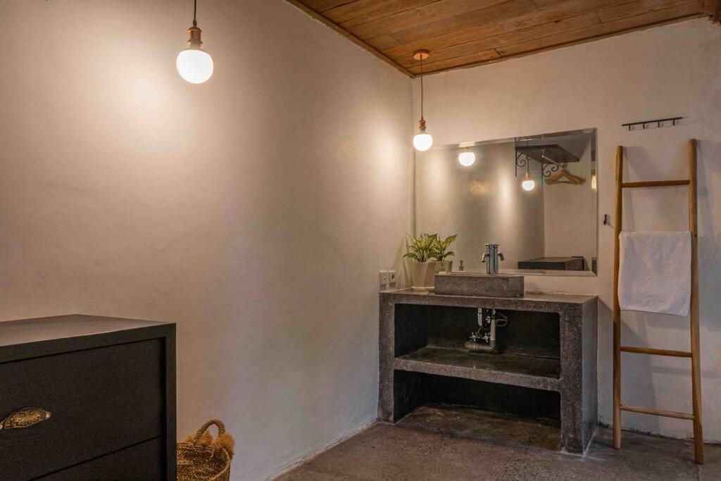 Berawa Canggu Stylish Joglo 3 Bedrooms Private Villa With Private Pool エクステリア 写真